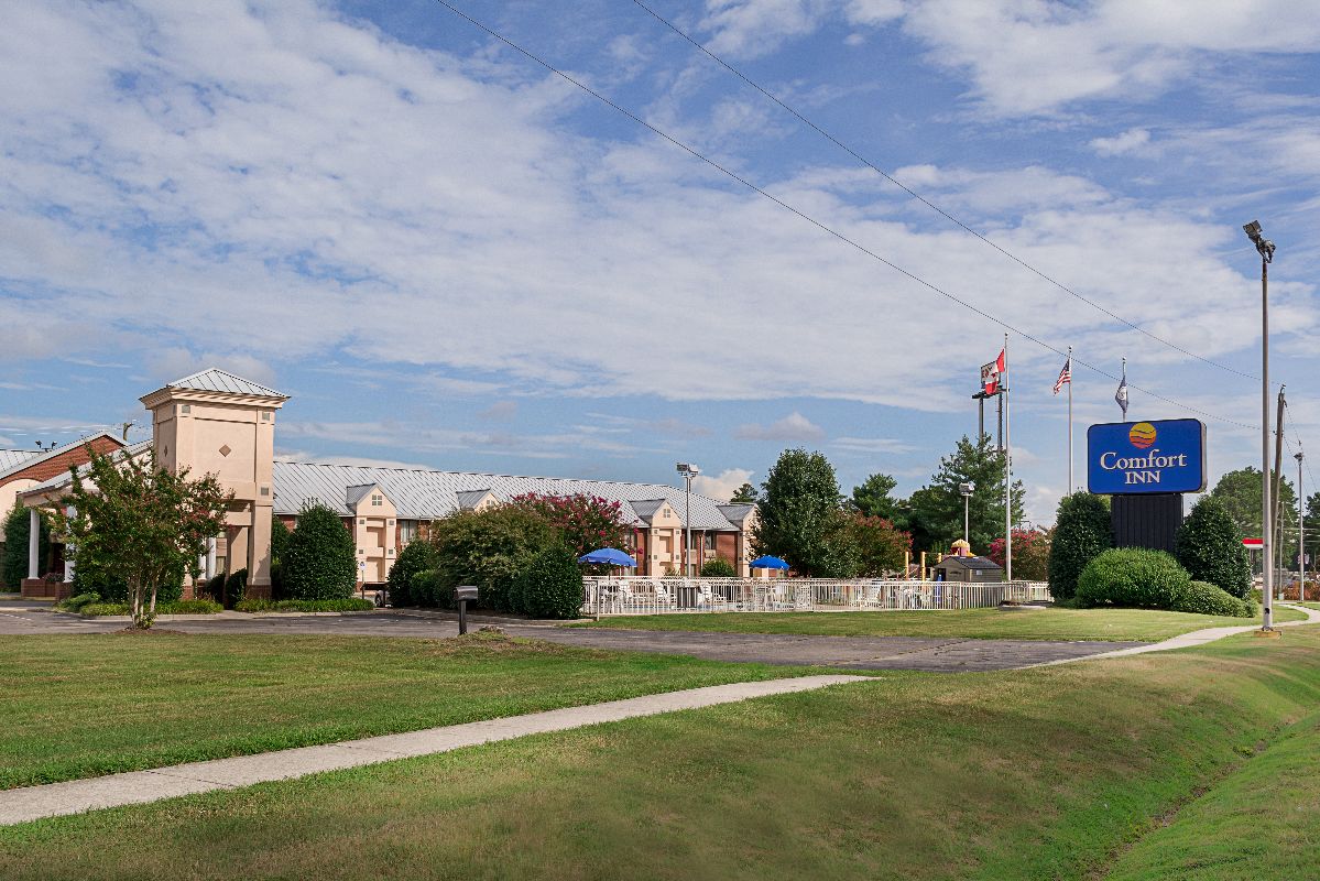Displaying VA365Exterior3.jpg